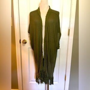 EST 1946 Vest open front cardigan. Sz 22-24. Tassels and crochet details.
